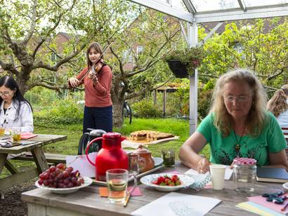 foto eerder cultuurcafé met Kaja Majoor